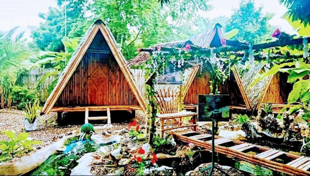 Moalboal Bamboo House / Rooms Exterior foto