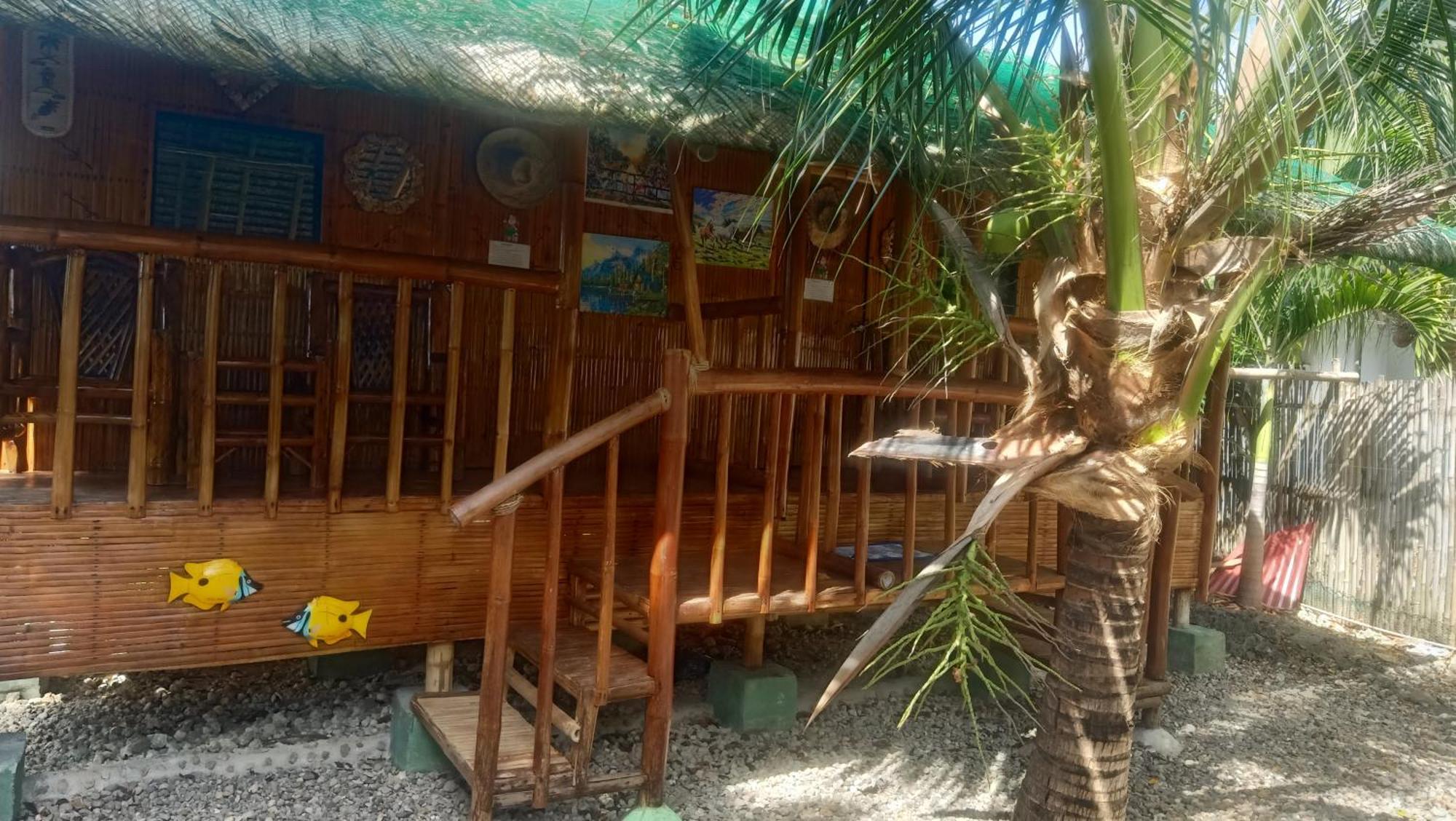 Moalboal Bamboo House / Rooms Exterior foto