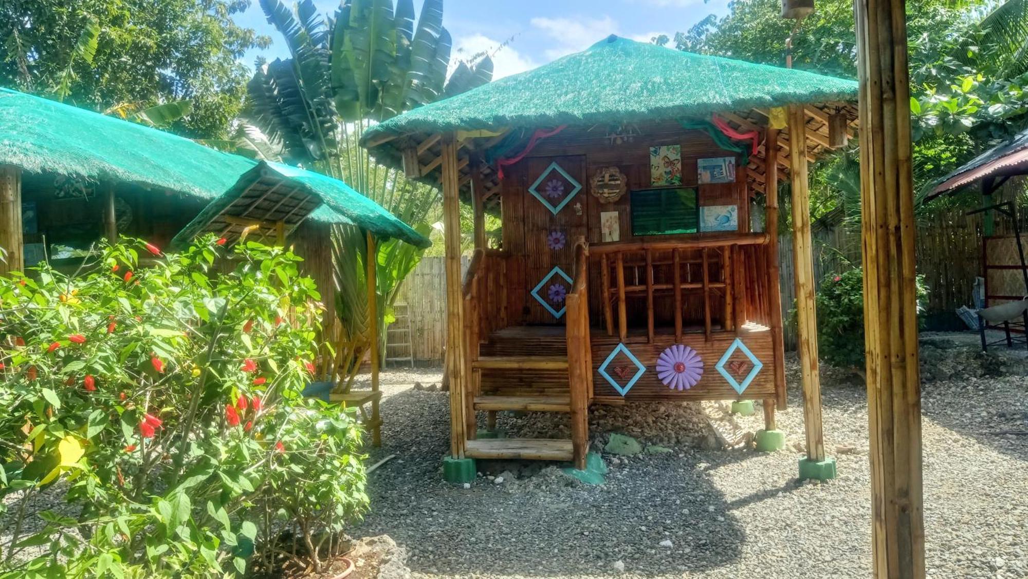 Moalboal Bamboo House / Rooms Habitación foto